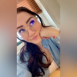 Meet Your Posher! 👋🏼